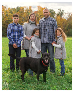 Family Portraits by Candra Schank Photography. Owen Sound and Grey and Bruce portrait photographer.